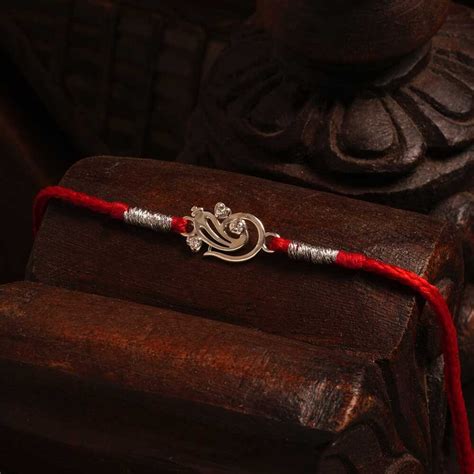 Ganesha Classic 0.04 Carat Lab-Grown Diamond 925 Silver Rakhi – PALMONAS