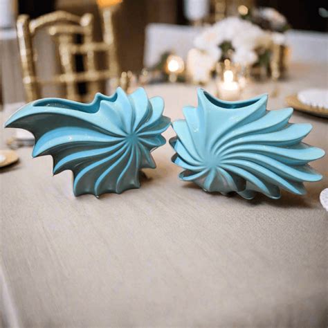 Aqua Wave Ceramic Art Vase - Modern Swirl Design – Le Decor Cove