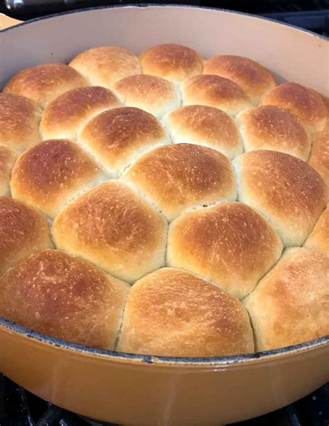 Buttery Pull-Apart Rolls Recipe | Leite's Culinaria