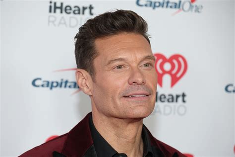 'WoF' Fans Hope Ryan Seacrest Is "OK" After On-Air Face Plant