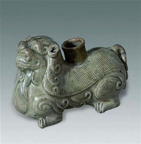 蟠虺纹青铜簠-文物鉴赏-南京市博物总馆