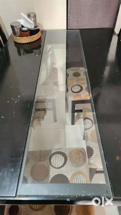 4 seater dining table, with Glass center, 6yr old - Sofa & Dining ...