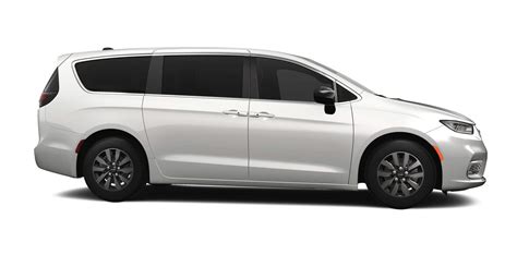 Build Chrysler PACIFICA PLUG-IN HYBRID Minivan in Stonecrest | Courtesy Chrysler Dodge Jeep Ram