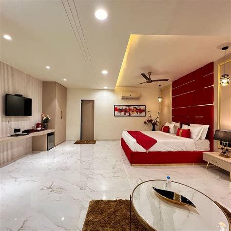 HOTEL TITANIUM (TGC) (Nadiad, Gujarat) - Hotel Reviews & Photos ...