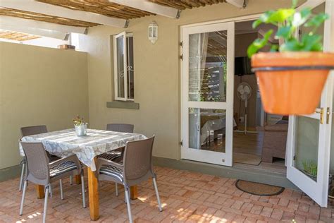 GASTERIA GRANGE (Calitzdorp) - Lodging Reviews, Photos, Rate Comparison ...