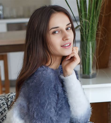 Gloria Sol Age, Biography, Wikipedia, Boyfriend, Videos, Height, Weight and More