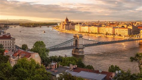 B2B payment practices trends in Hungary 2025