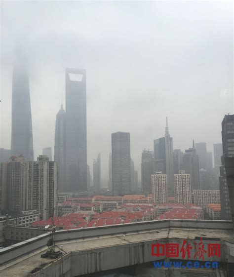 网友晒家乡雾霾实景 超六成城市仍陷污染(图)-2015中国雾霾污染排名-雾霾污染城市的最新排名-中国的雾霾污染是日本_佛冈新闻