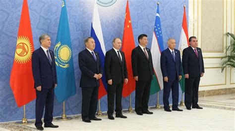 习近平出访乌兹别克斯坦并出席上合组织峰会精彩图集_第一财经