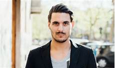 hairstyles for mens shape what s the best hairstyle for your shape the hairstyles for mens shape what s the best hairstyle for your shape the