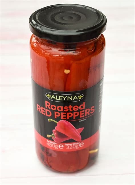 Easy Roasted Red Pepper & Chickpea Pasta with Tahini | Tinned Tomatoes