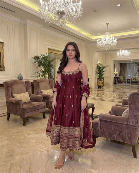 Noor Zari Anarkali Set – House Of Niav