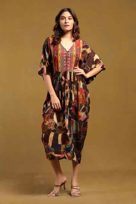 Buy Latest Collection of Desginer Kaftans for Women
