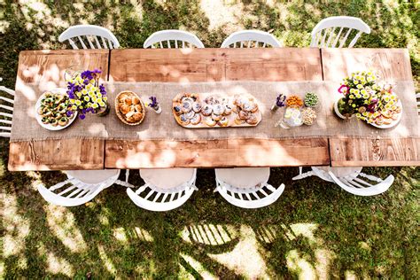 A Guide To Throwing the Ultimate Garden Party