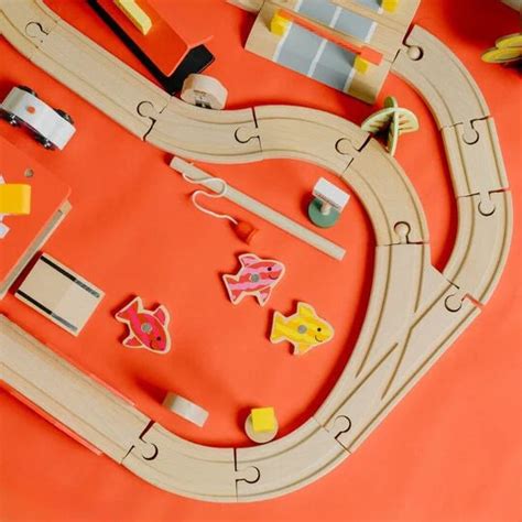Train Track Toy Set with Vehicles (69 Pcs) – NESTA TOYS