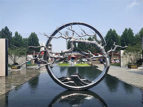 郑州不锈钢雕塑厂家：不锈钢雕塑怎么进行抛光？