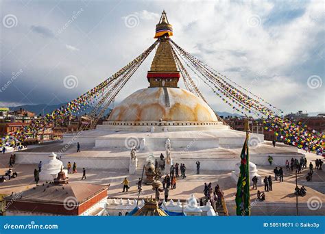 Boudhanath Stupa, Kathmandu Editorial Photo - Image of buddhist ...