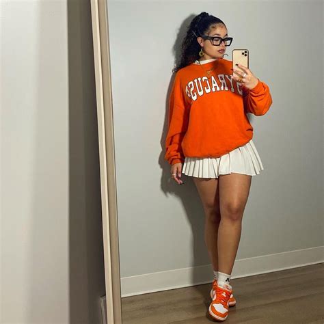 🦋Kenny🦋 on Instagram: "1000 you’s only 1 of me" | Tennis skirt outfit ...