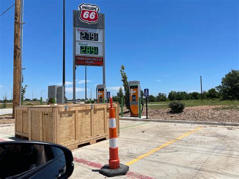 Big Apple Travel Center Joplin | Joplin, MO | EV Station