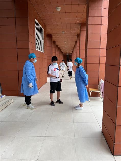 贵州大学留学生：参与志愿服务 携手共抗疫情_腾讯新闻