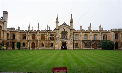 夕阳下的剑桥大学高清图片下载-正版图片500950359-摄图网