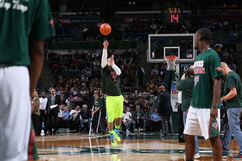 Senger Hits Half-Court Shot for $5,000 | Milwaukee Bucks