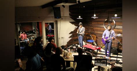 Tune In Thursdays: Get Guaranteed Laughter And Good Food For Only INR ...