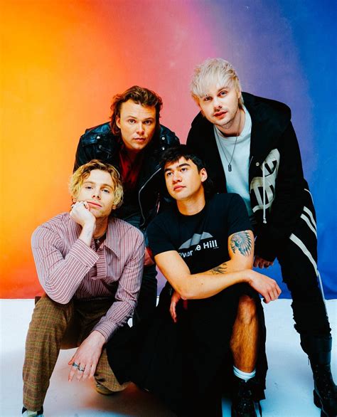 5SOS UPDATES! 💙 on Twitter: "Michael on IG: guess who’s back back again ...