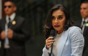 Denuncian nuevamente a la vicepresidenta de Ecuador por supuesta ...