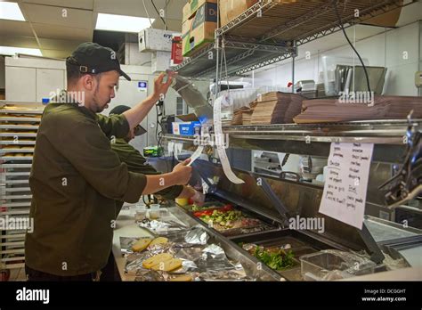 Work Fast Food 的图像结果