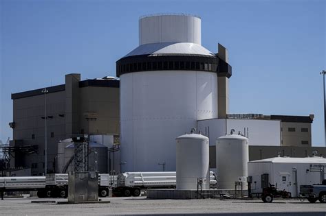 Streamlined permitting, new technologies put nuclear energy back in ...