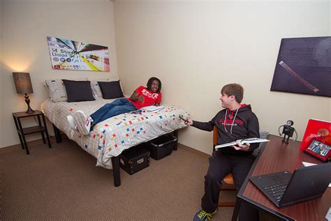 Cardinal Court | University Housing Services | Illinois State