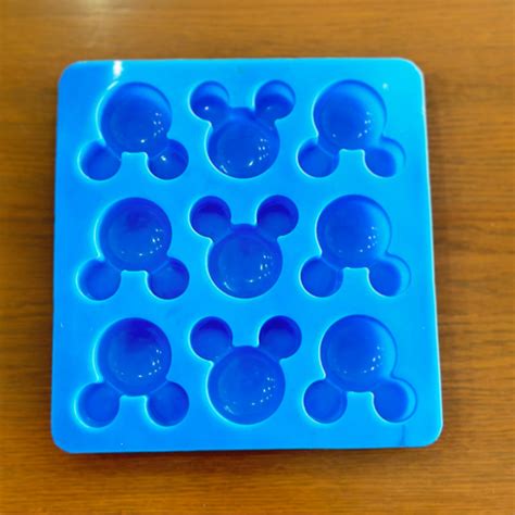 Micky Keychain – Resin24