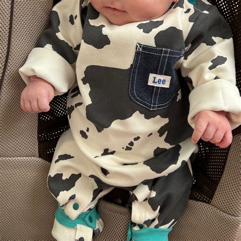 【Lee公式】【SALE★20％OFF】【70/80cm】ベビー Leeカウ柄 長袖ロンパース リー