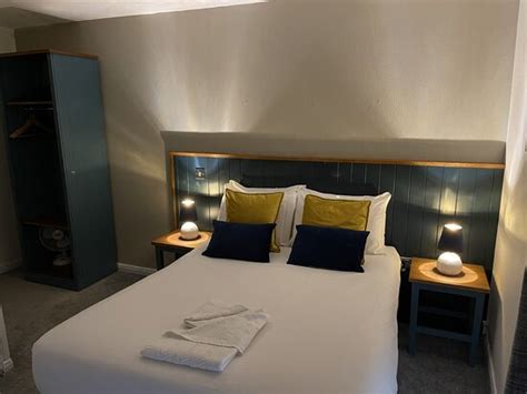 Great food, accommodation relies on the location. - Review of Old Manse ...