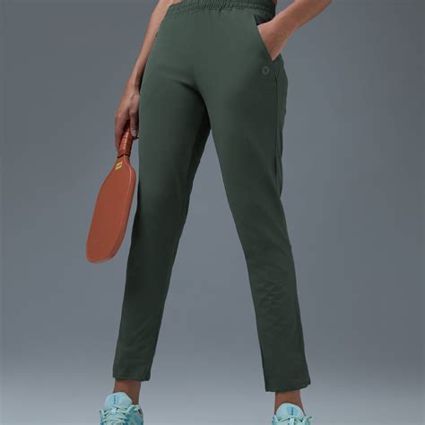 Men Relax Fit Trackpants with Elasto Plus