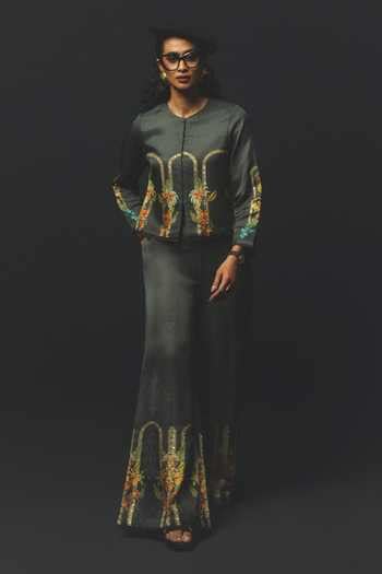 Buy Grey Linen, Satin Embroidery, Metallic Thread Round Floral Motif ...