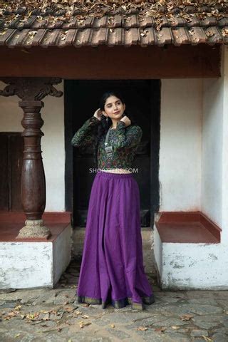 Love For Crops and Skirts – Shopzters