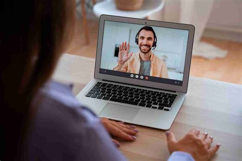 How To Prepare For Virtual Interviews: Tips, Mistakes & Guide