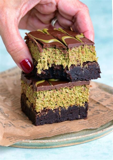 Dubai Chocolate Brownies - Supergolden Bakes