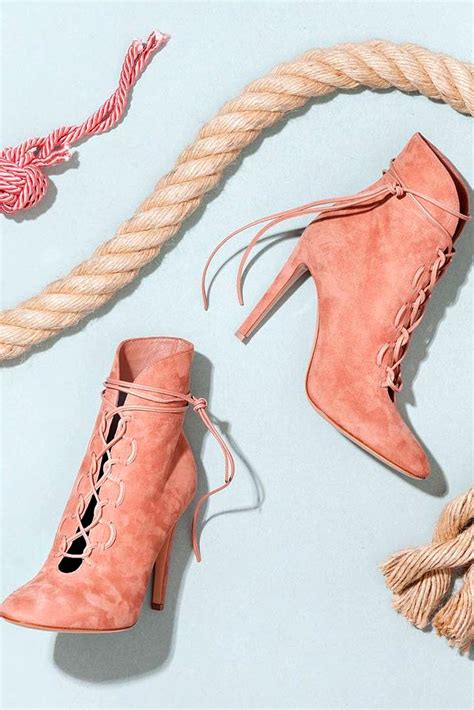 Pink Shoes 的图像结果