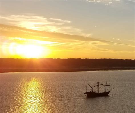 Sitting Behind the Eight Ball – Writing to Heal