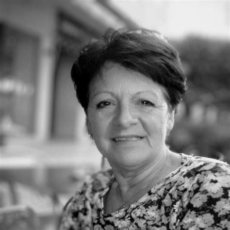 Amazon.in: Leslie Visel: books, biography, latest update