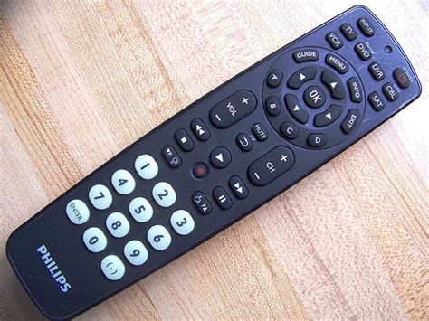 How to Program Philips Cl035a Remote 的图像结果