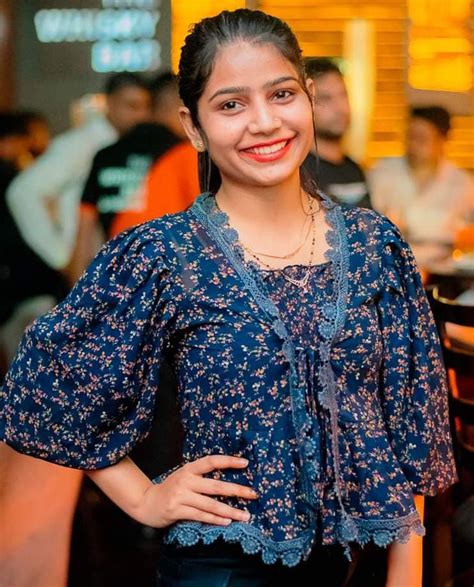 Home Based Jobs For Women | Work From Home Jobs Near Me For Female | Qween