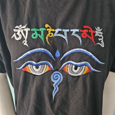 [Unknown > English] What does this t-shirt say? : r/translator