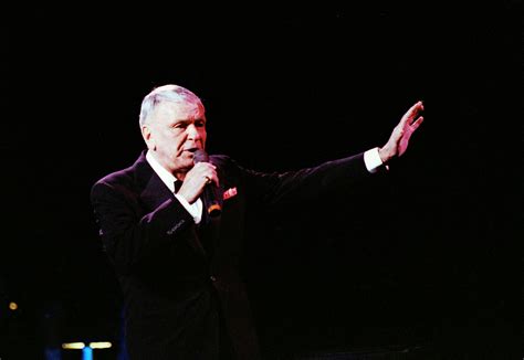 Frank Sinatra: “la voz” perfecta que solo fue feliz en el escenario, su amor peligroso y el ...