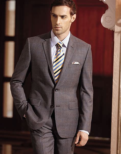 International Business People in Suits 的图像结果