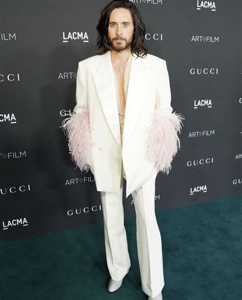 Pin by 💔𝒹𝒶𝓇𝓀 𝒶𝑔𝑜𝓃𝒾💔 on Jared Leto | Fashion, Met gala dresses, Fashion week