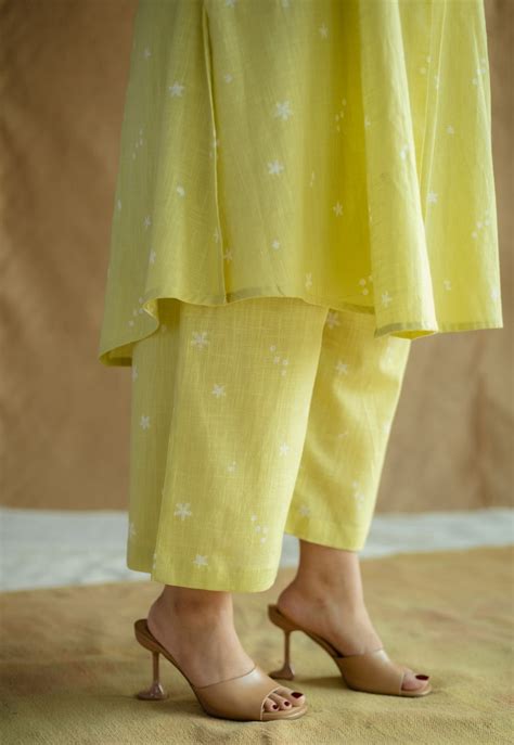 Indian Ethnic Women's Yashi Lime Green Hand Block Print Slub Cotton ...